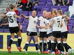 【日职】佐佐木俊辅首打席轰全垒打 中山再补3分 巨人首局狂攻4分｜日本职棒